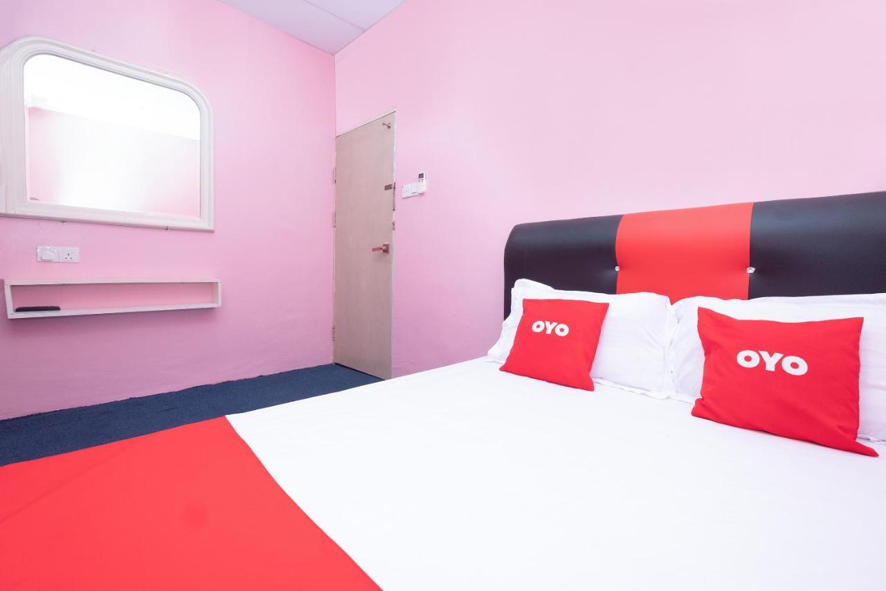 Oyo 89984 Noris Wang Homestay لومو المظهر الخارجي الصورة