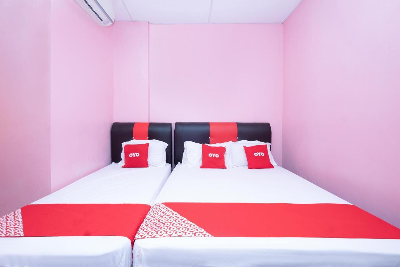 Oyo 89984 Noris Wang Homestay لومو المظهر الخارجي الصورة