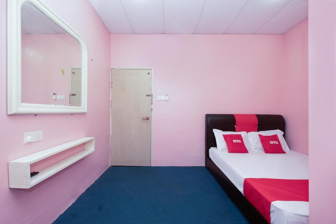 Oyo 89984 Noris Wang Homestay لومو المظهر الخارجي الصورة