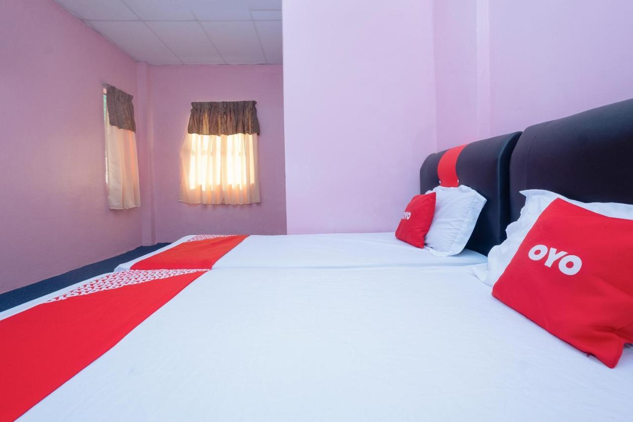 Oyo 89984 Noris Wang Homestay لومو المظهر الخارجي الصورة